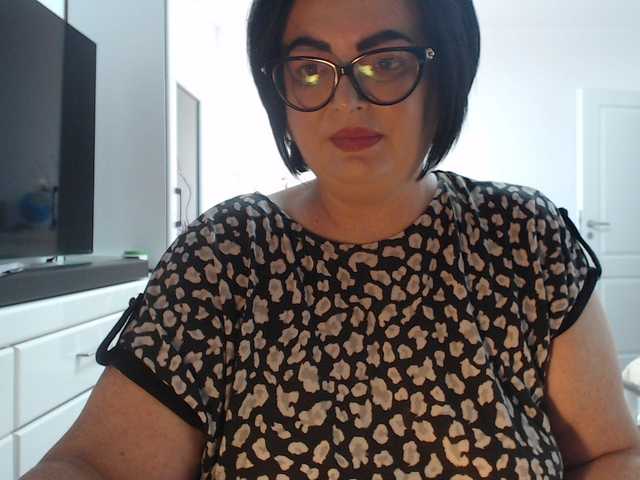 Emyllywhite