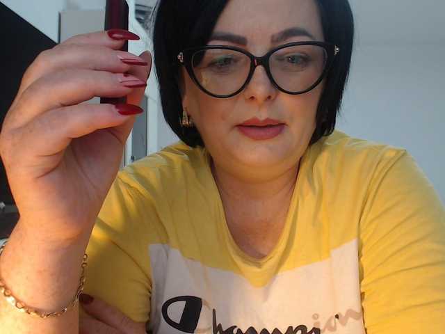 Emyllywhite