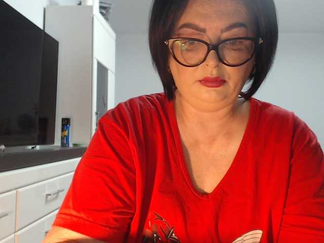 Emyllywhite