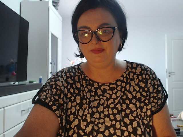 Emyllywhite