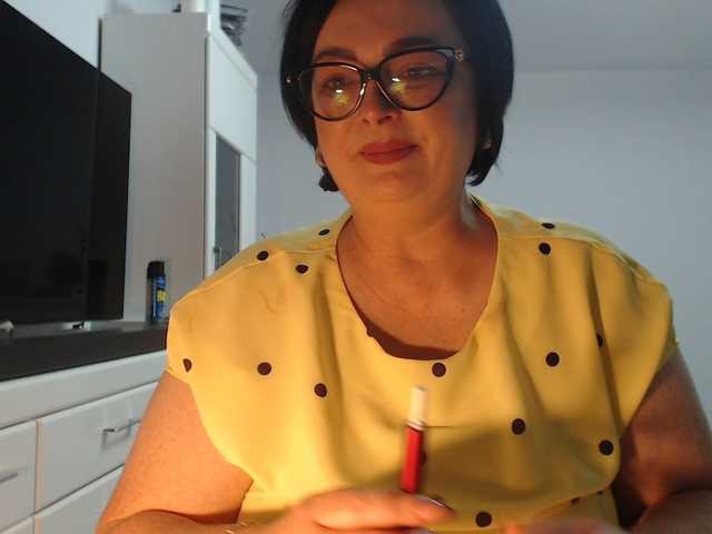 Emyllywhite