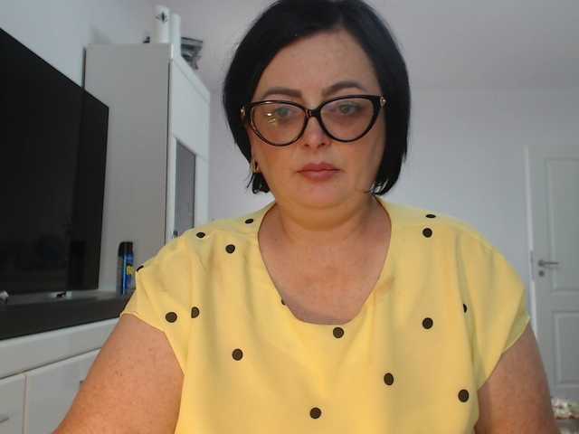 Emyllywhite