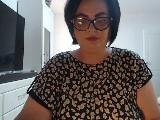 Emyllywhite