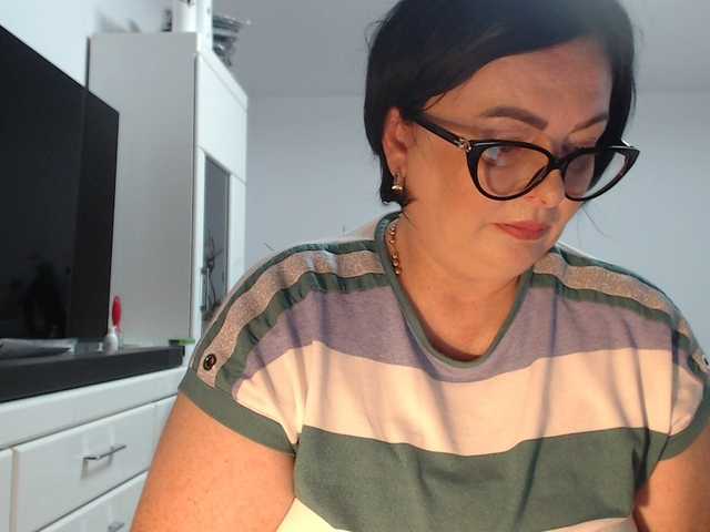 Emyllywhite