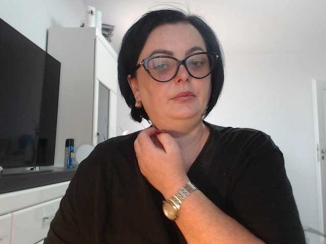 Emyllywhite