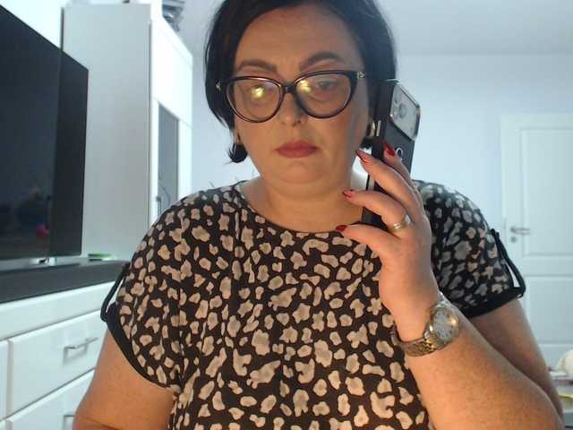 Emyllywhite
