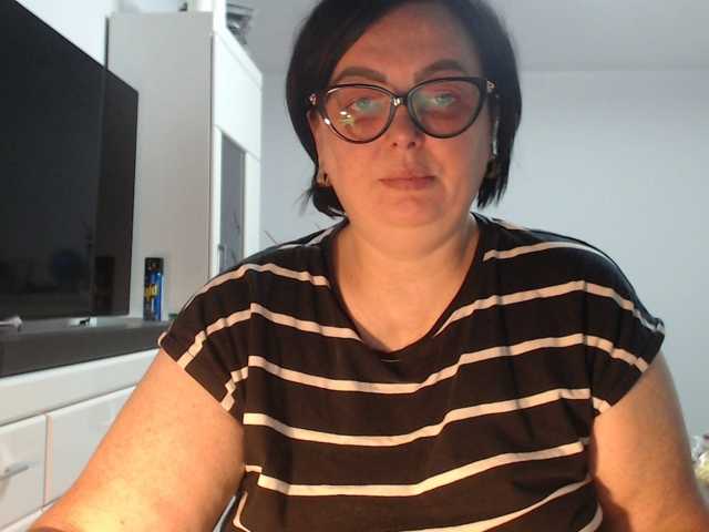 Emyllywhite