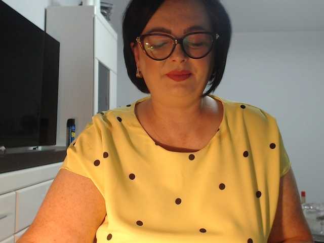 Emyllywhite