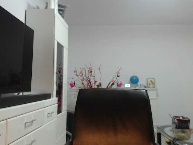 Emyllywhite live webcam show