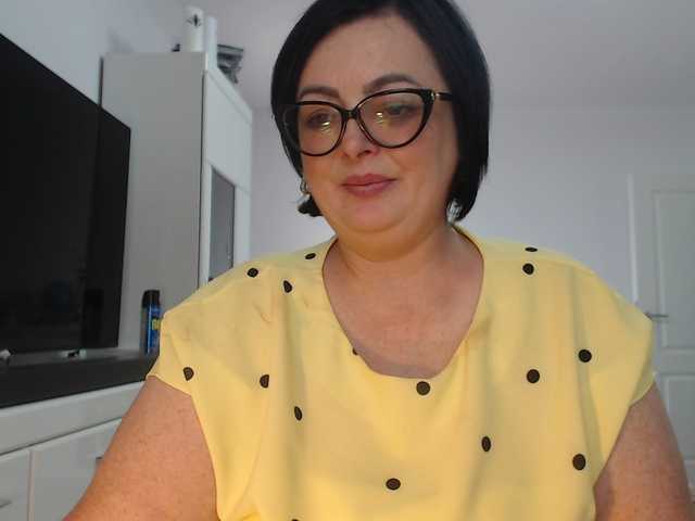 Emyllywhite