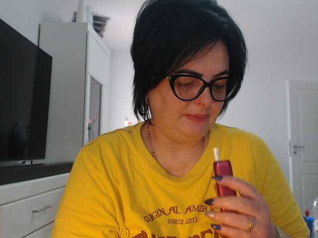 Emyllywhite