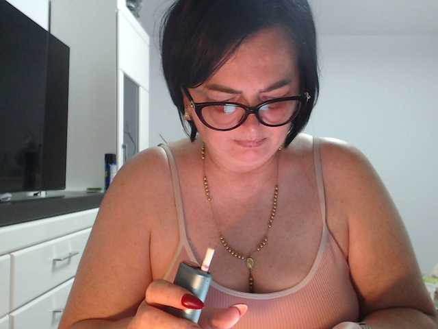 Emyllywhite