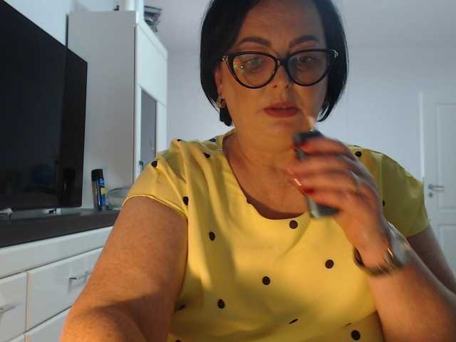 Emyllywhite