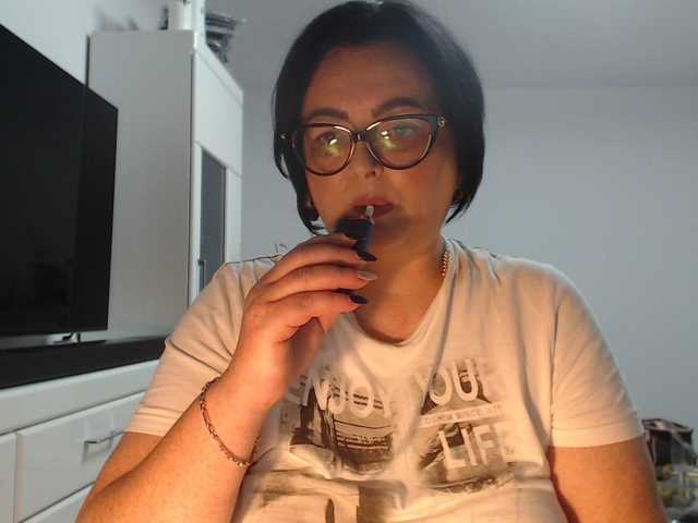 Emyllywhite live webcam show