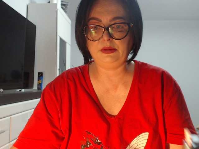 Emyllywhite