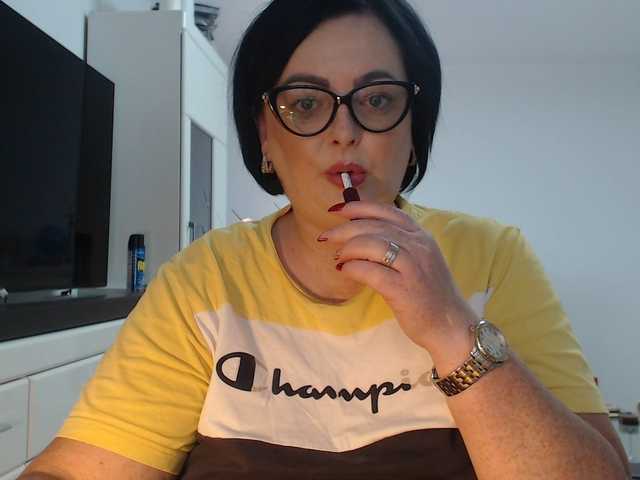 Emyllywhite