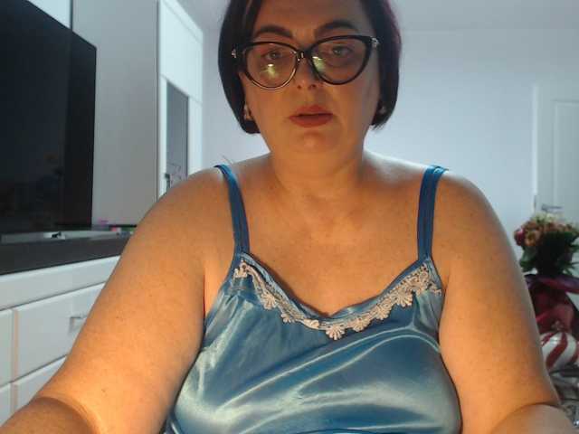 Emyllywhite