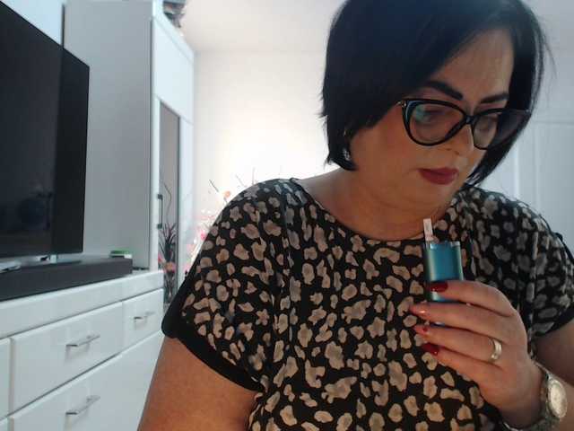 Emyllywhite