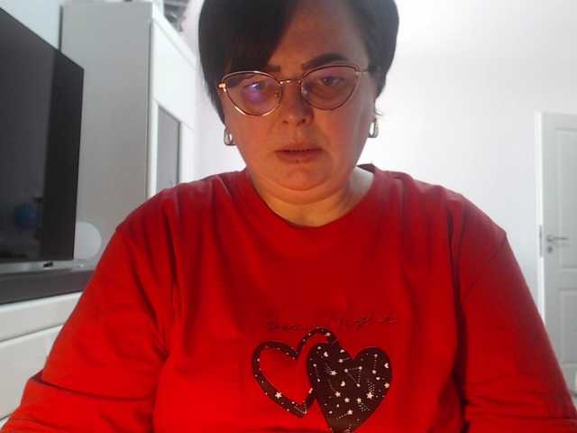 Emyllywhite's BongaCams show and profile