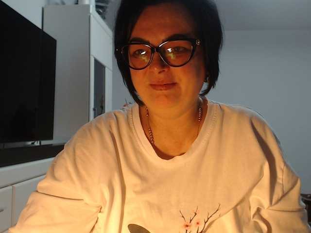 Emyllywhite