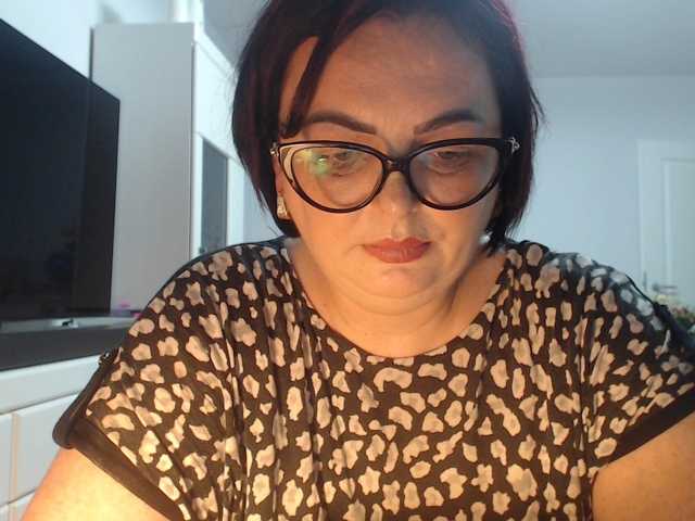 Emyllywhite
