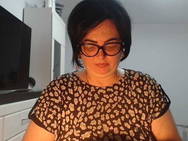 Emyllywhite
