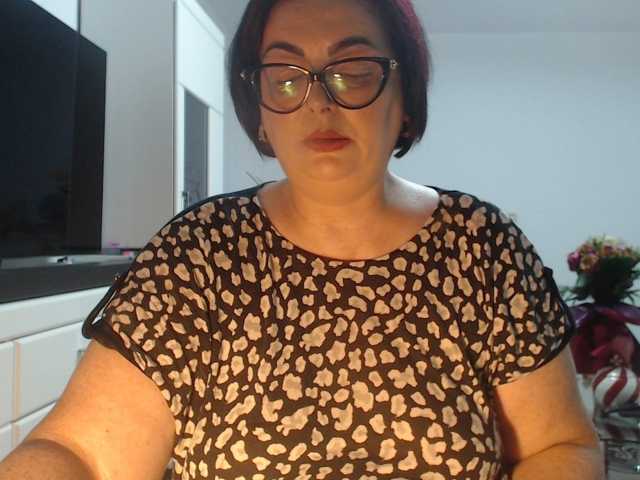 Emyllywhite