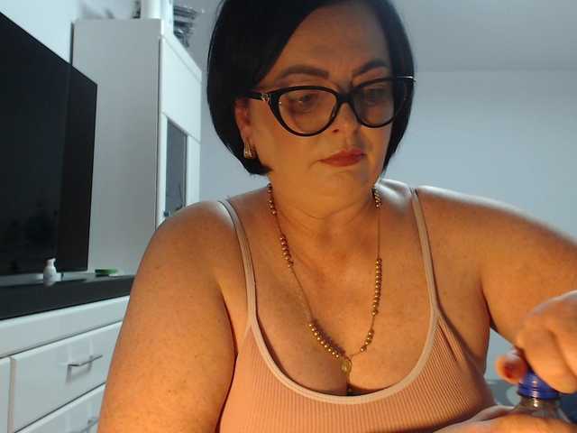 Emyllywhite