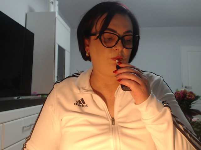 Emyllywhite