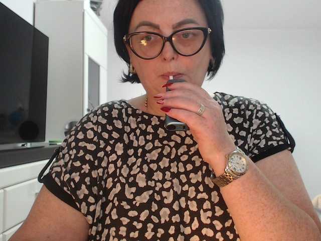 Emyllywhite