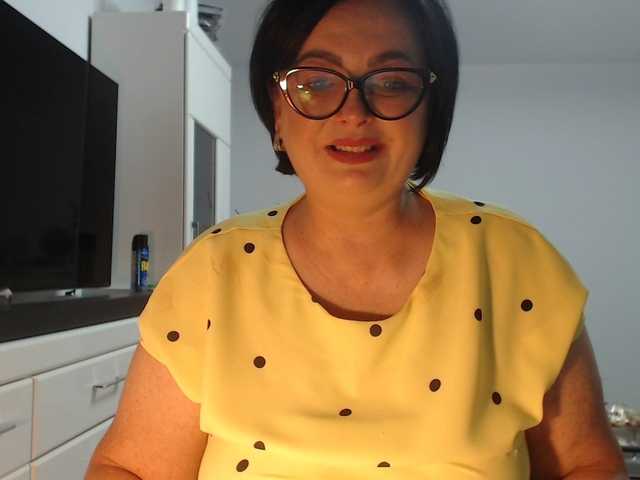 Emyllywhite