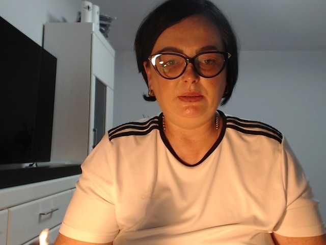 Emyllywhite