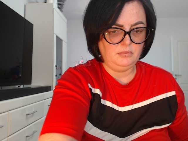 Emyllywhite