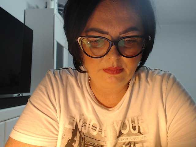Emyllywhite live webcam show