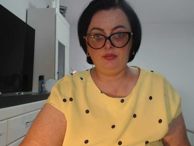 Emyllywhite