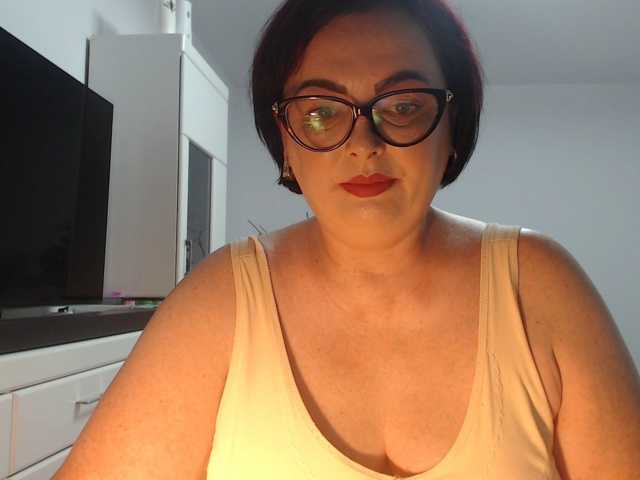 Emyllywhite