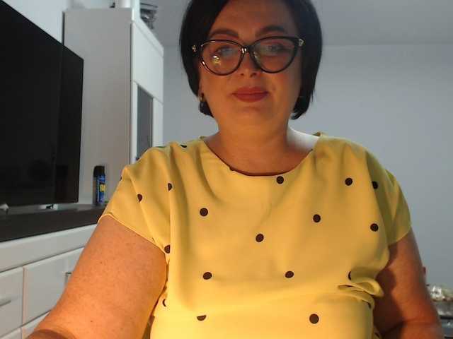 Emyllywhite