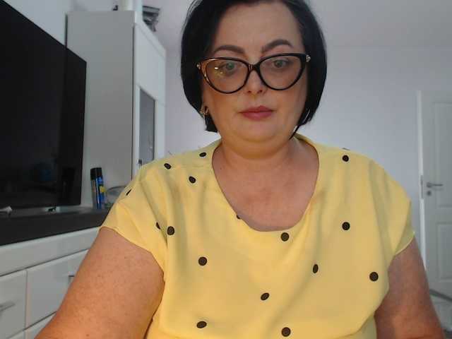 Emyllywhite