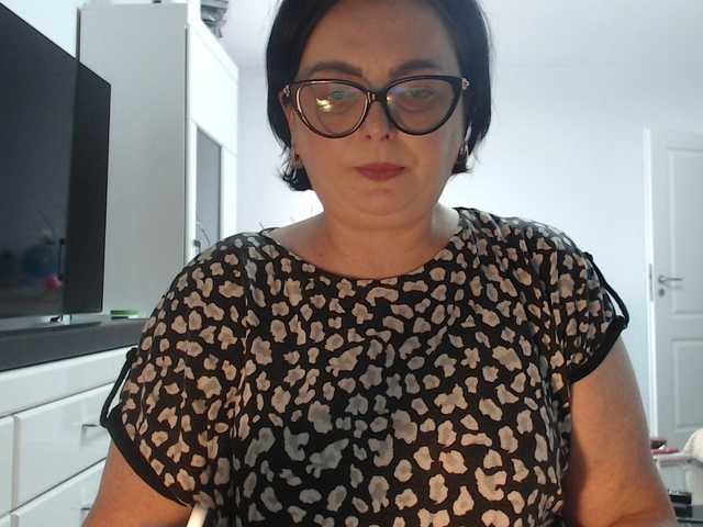 Emyllywhite