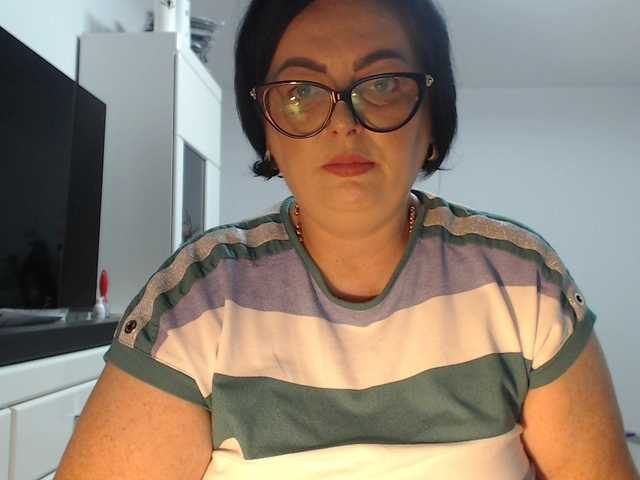 Emyllywhite