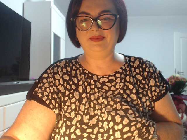 Emyllywhite