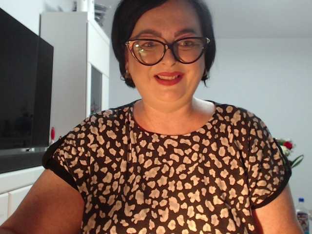 Emyllywhite