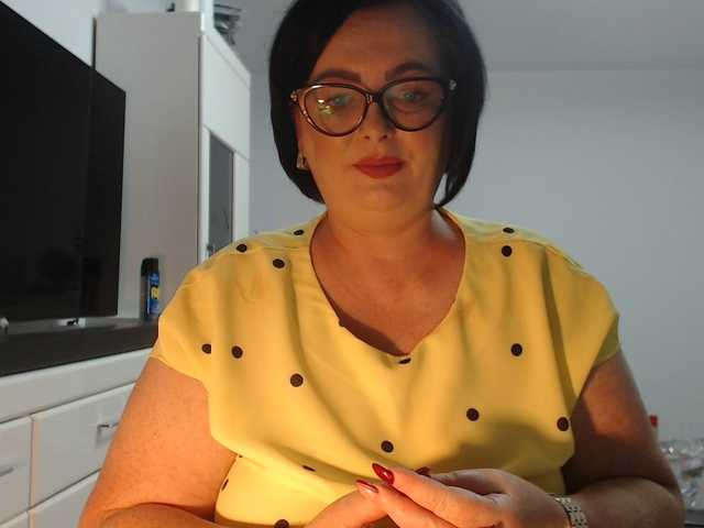 Emyllywhite