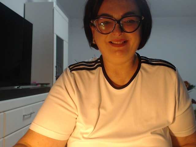 Emyllywhite