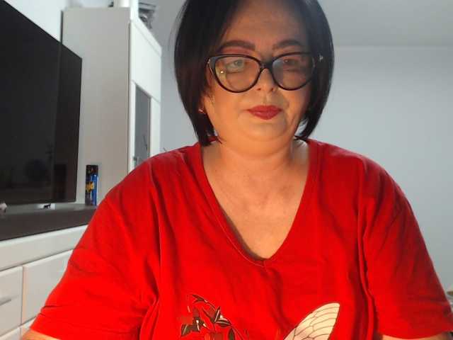 Emyllywhite