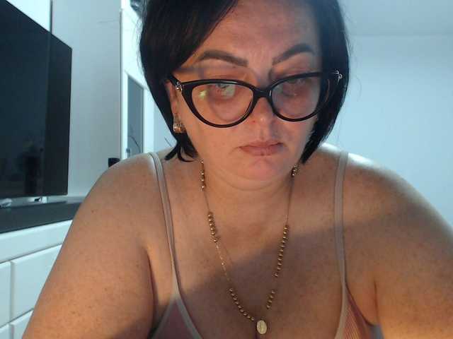 Emyllywhite