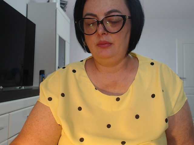 Emyllywhite