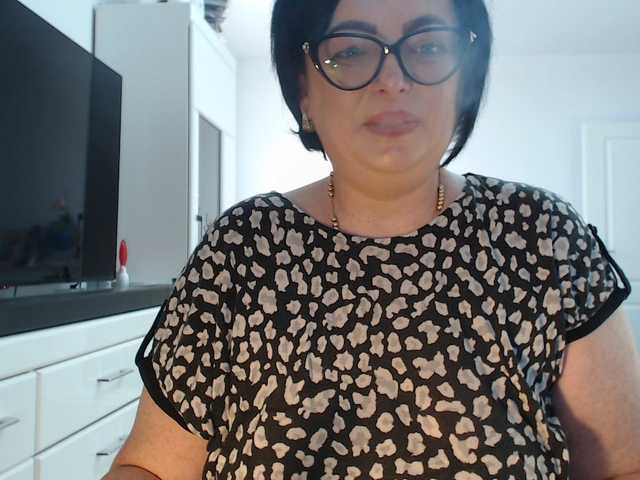 Emyllywhite