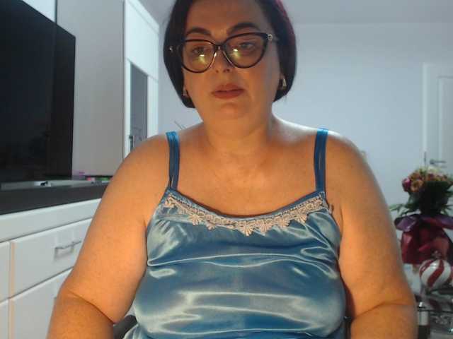 Emyllywhite