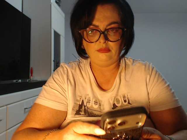 Emyllywhite